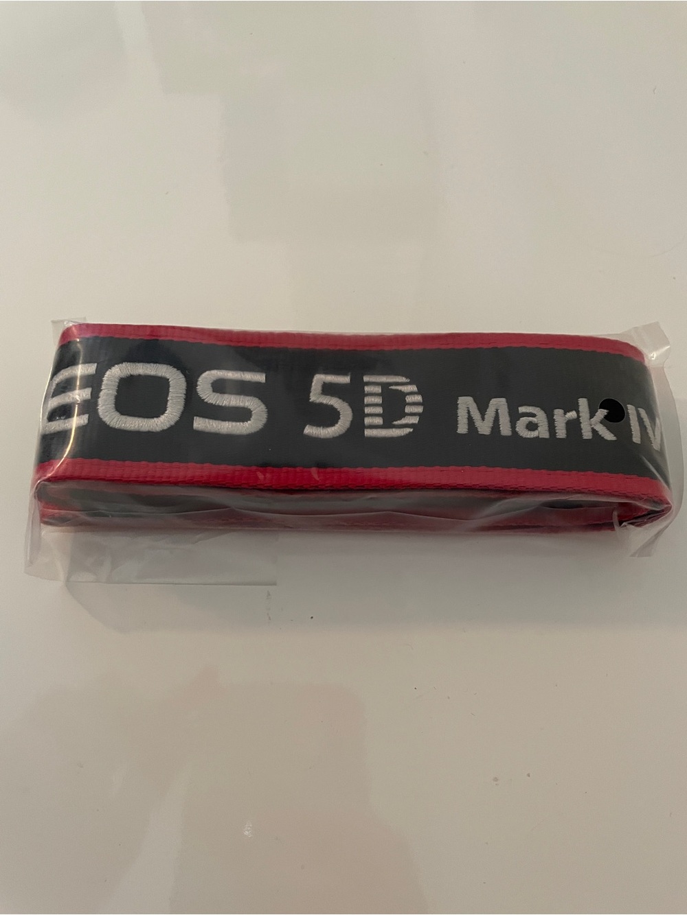 Canon 5D Mark IV neck strap